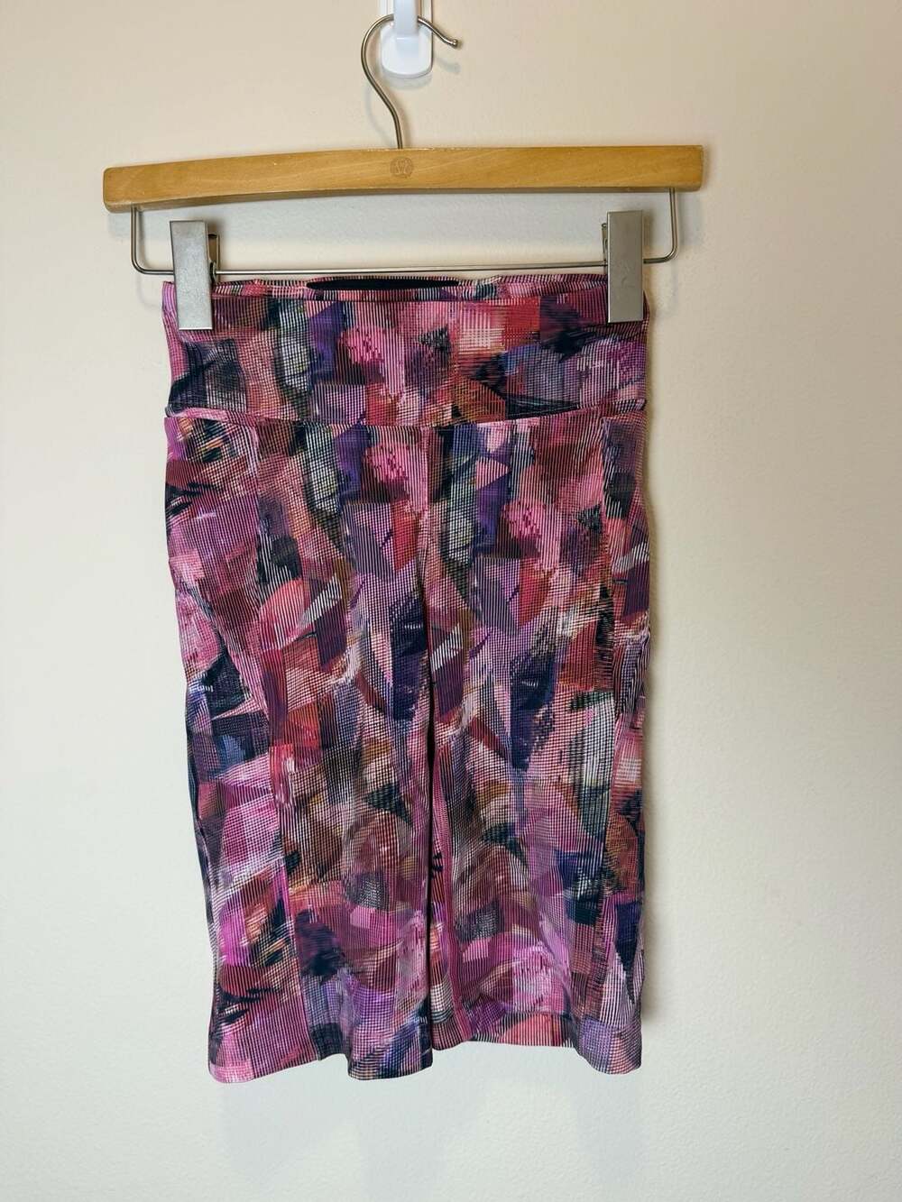 Lululemon On Pace Short 10" Sun Dazed Multi Pink Size 4